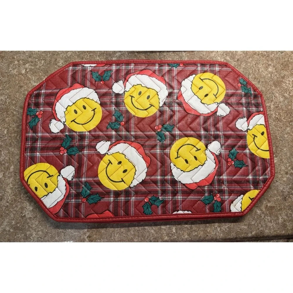 Set of 4 Vtg Christmas Smiley Face Placemats Santa Emoji Plaid Vinyl Quilted